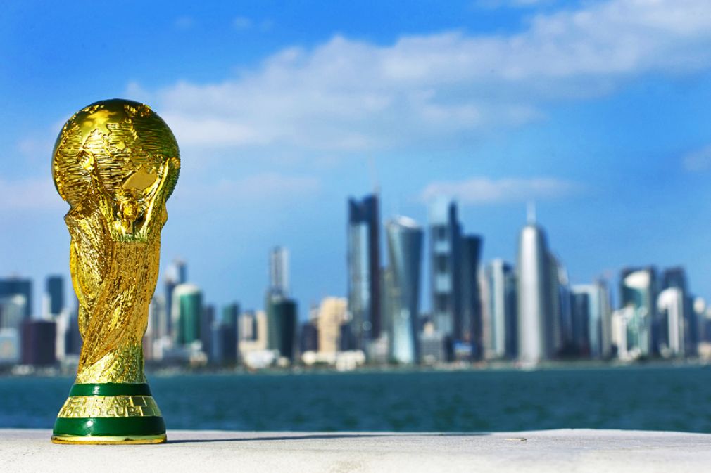 Gira de Visa con trofeo de Copa FIFA Catar 2022