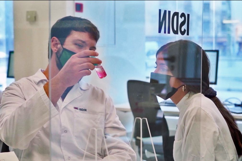 Industria farmac&eacute;utica premia iniciativa de transparencia