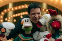 Potente mensaje navide&ntilde;o de Falabella con Chayanne y 31 Minutos