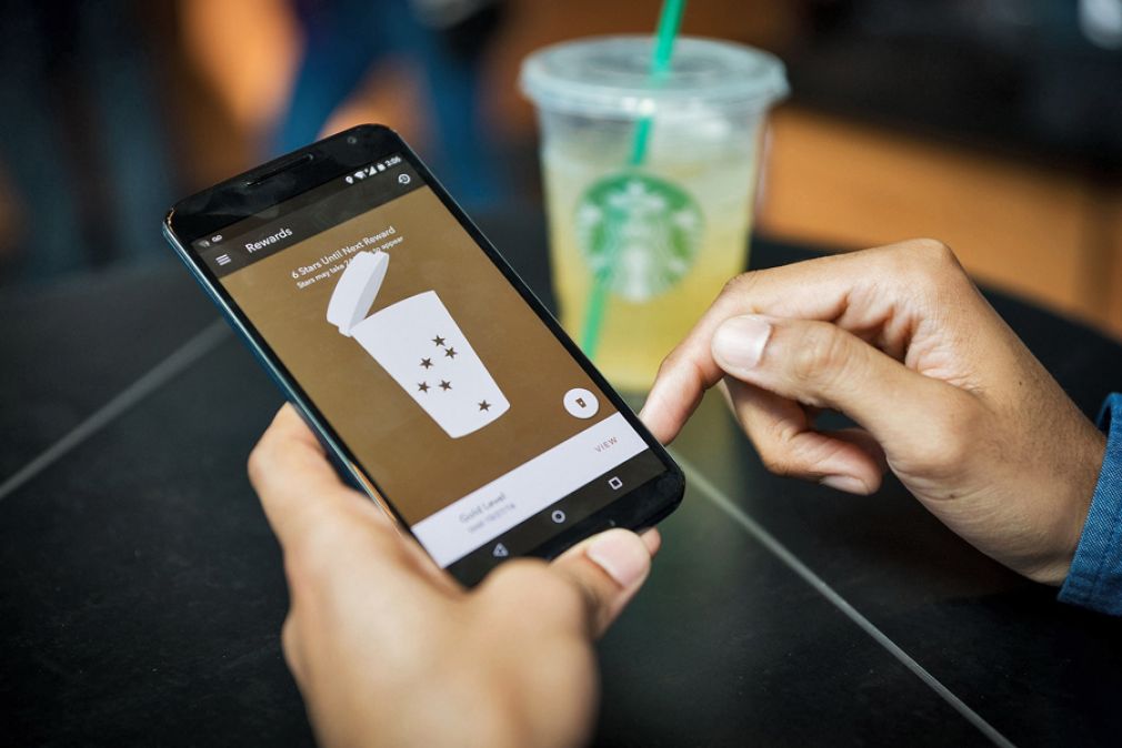 Starbucks apalanca su crecimiento con aplicaciones móviles